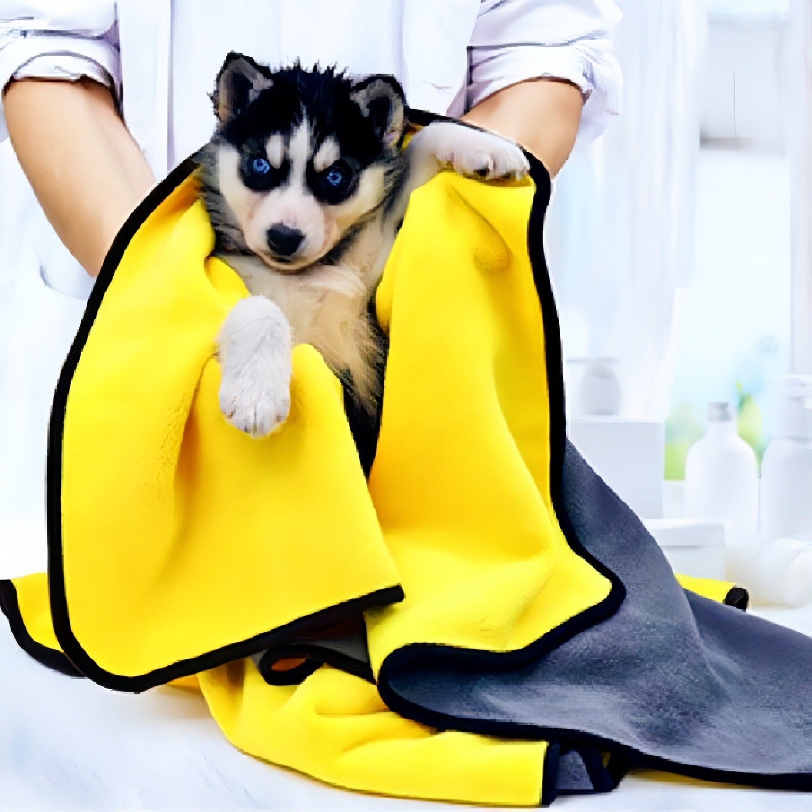 Dog absorbent bath towel, double sided usable, yellow and grey colour on each side petvibez